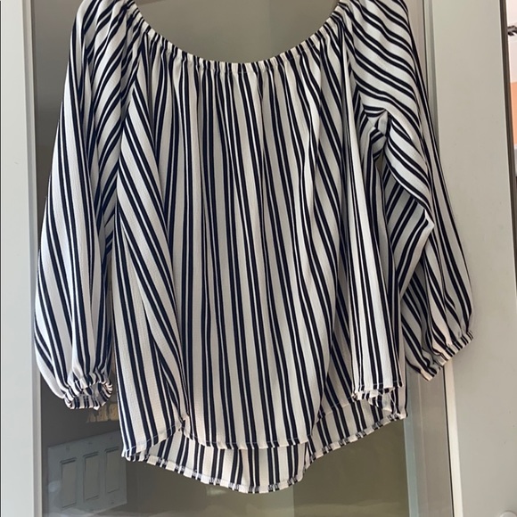 Forever 21 over the shoulder blouse Sz 2X plus size top shirt - Picture 3 of 4